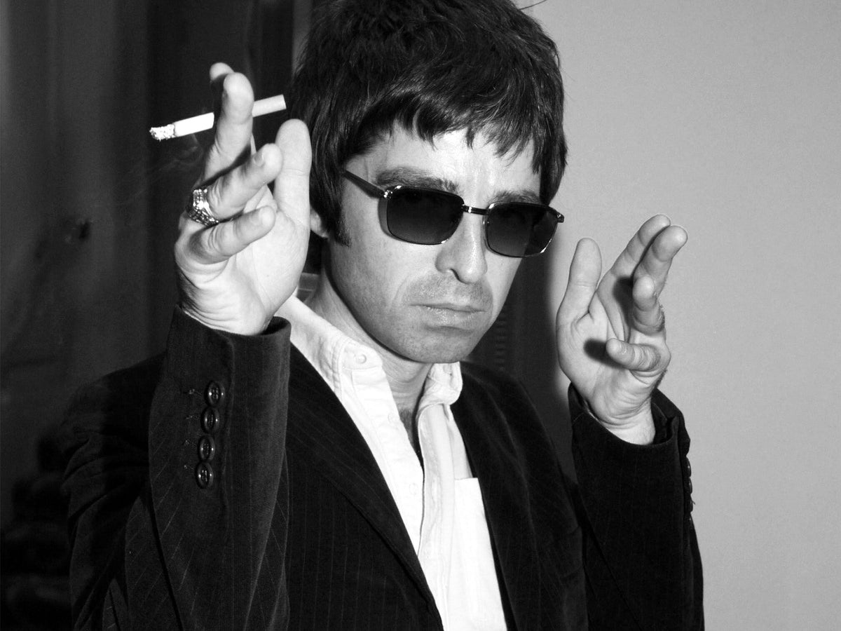 Eyewear Icons: Noel Gallagher