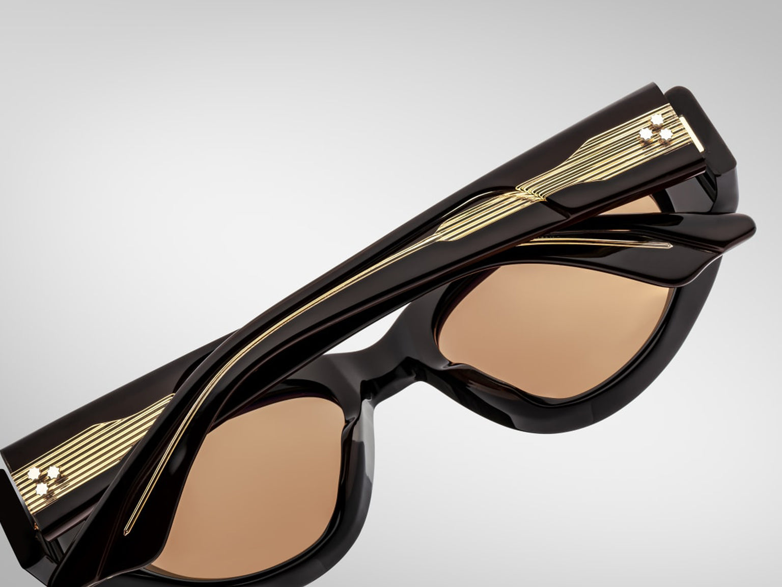 Jacques Marie Mage Seymour Sun (Walnut)