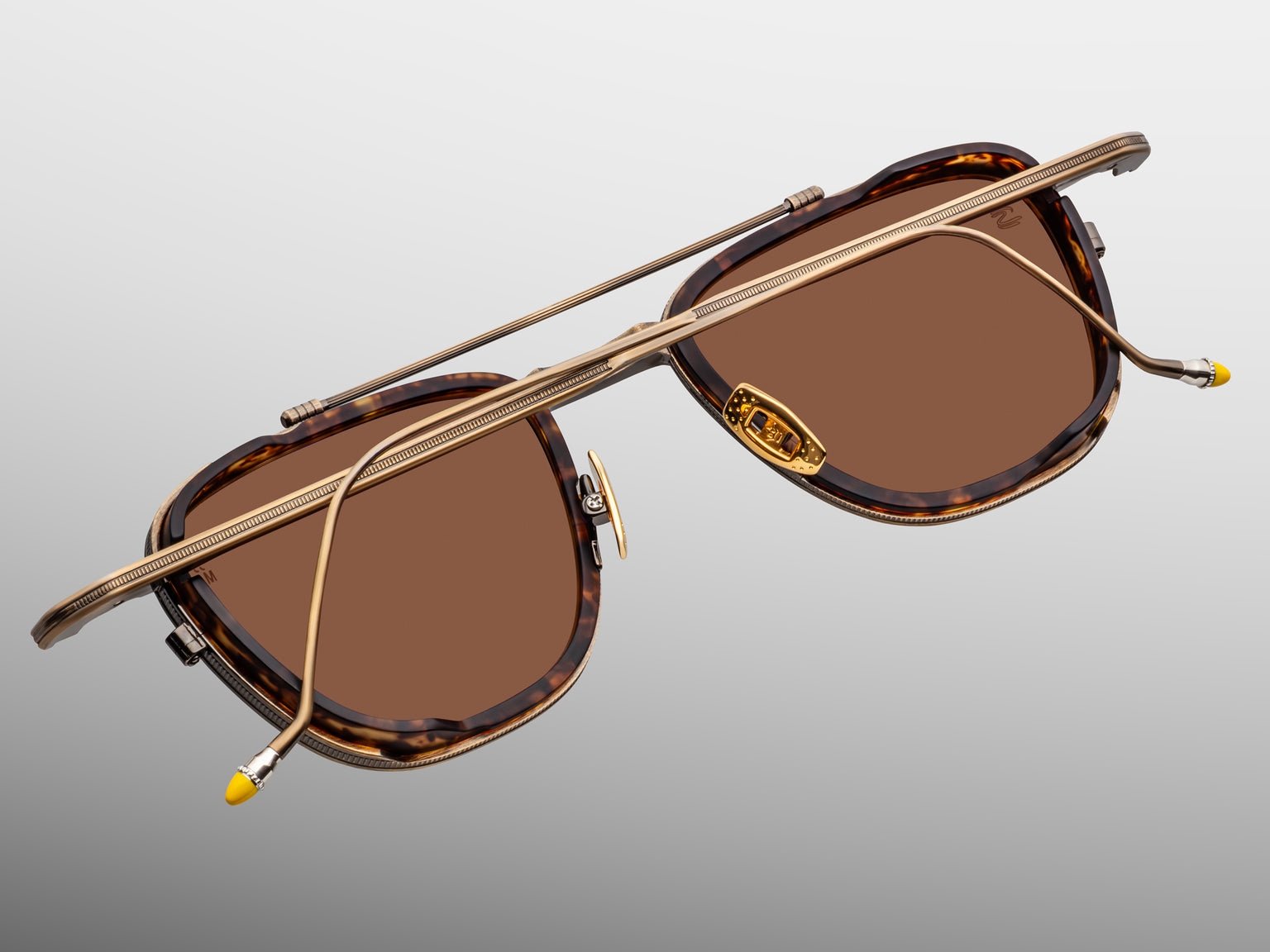 Jacques Marie Mage Ayrton Senna: 1992 Sun (Antique Gold)