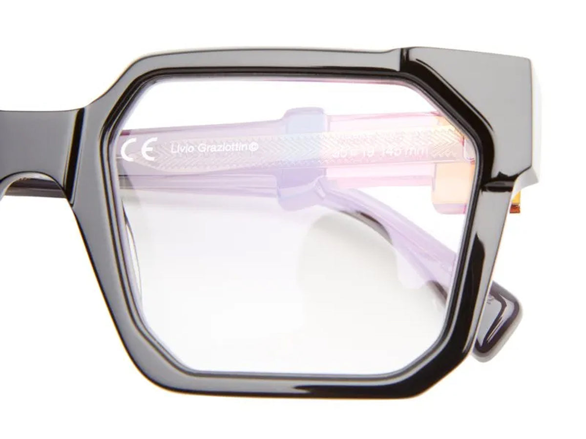 Kuboraum I06 (Black Shine)