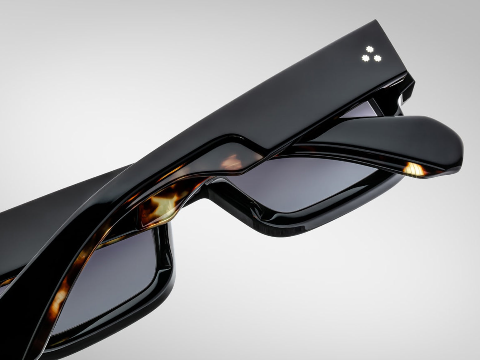 Jacques Marie Mage Ascari Sun (Noir 11)