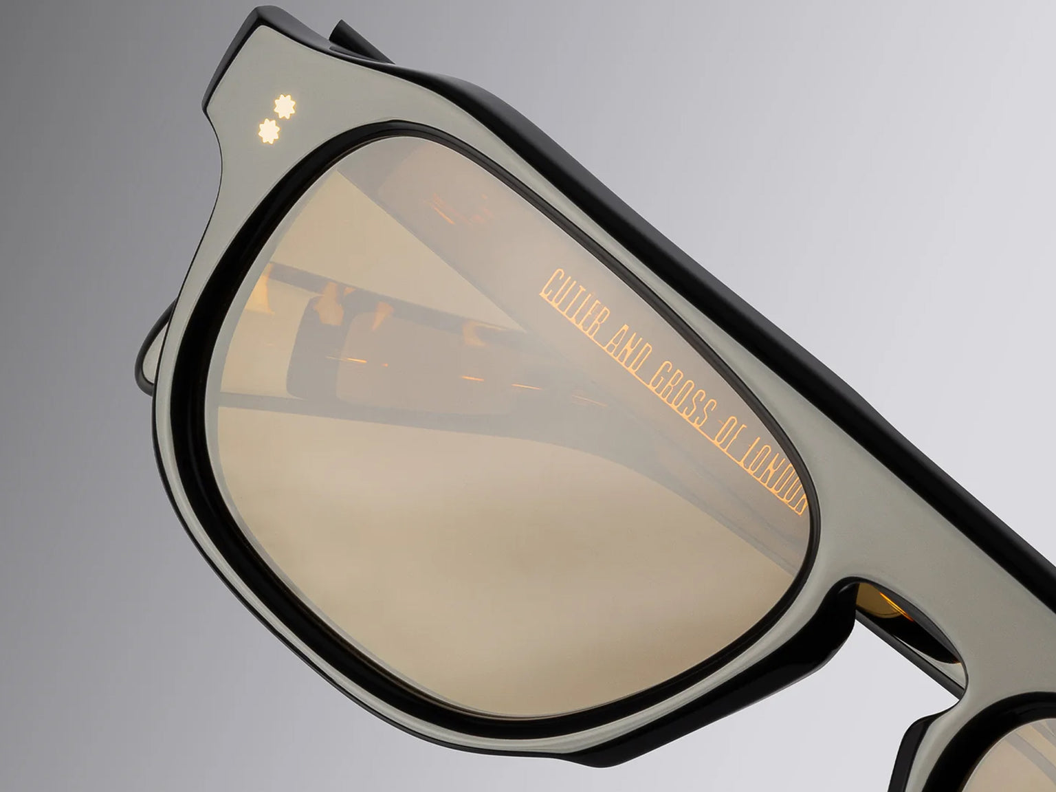 Cutler and Gross GR14 Aviator Sun (Black)