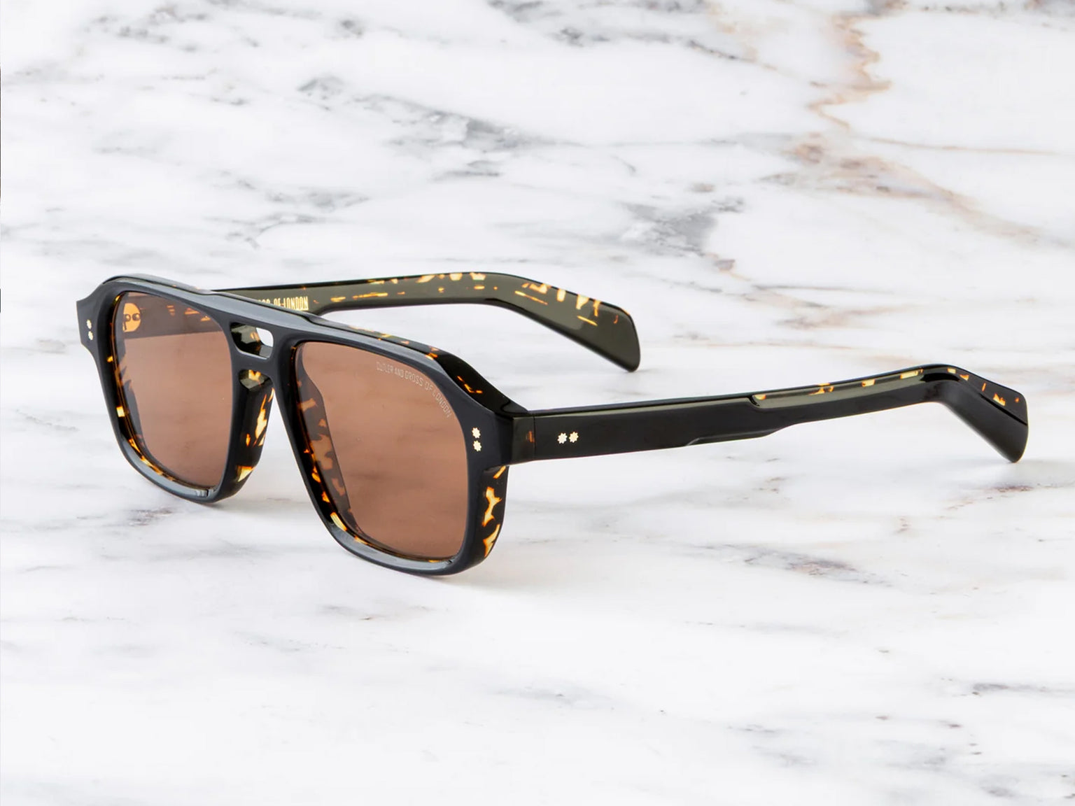 Cutler and Gross GR15 Aviator Sun (Black on Havana)