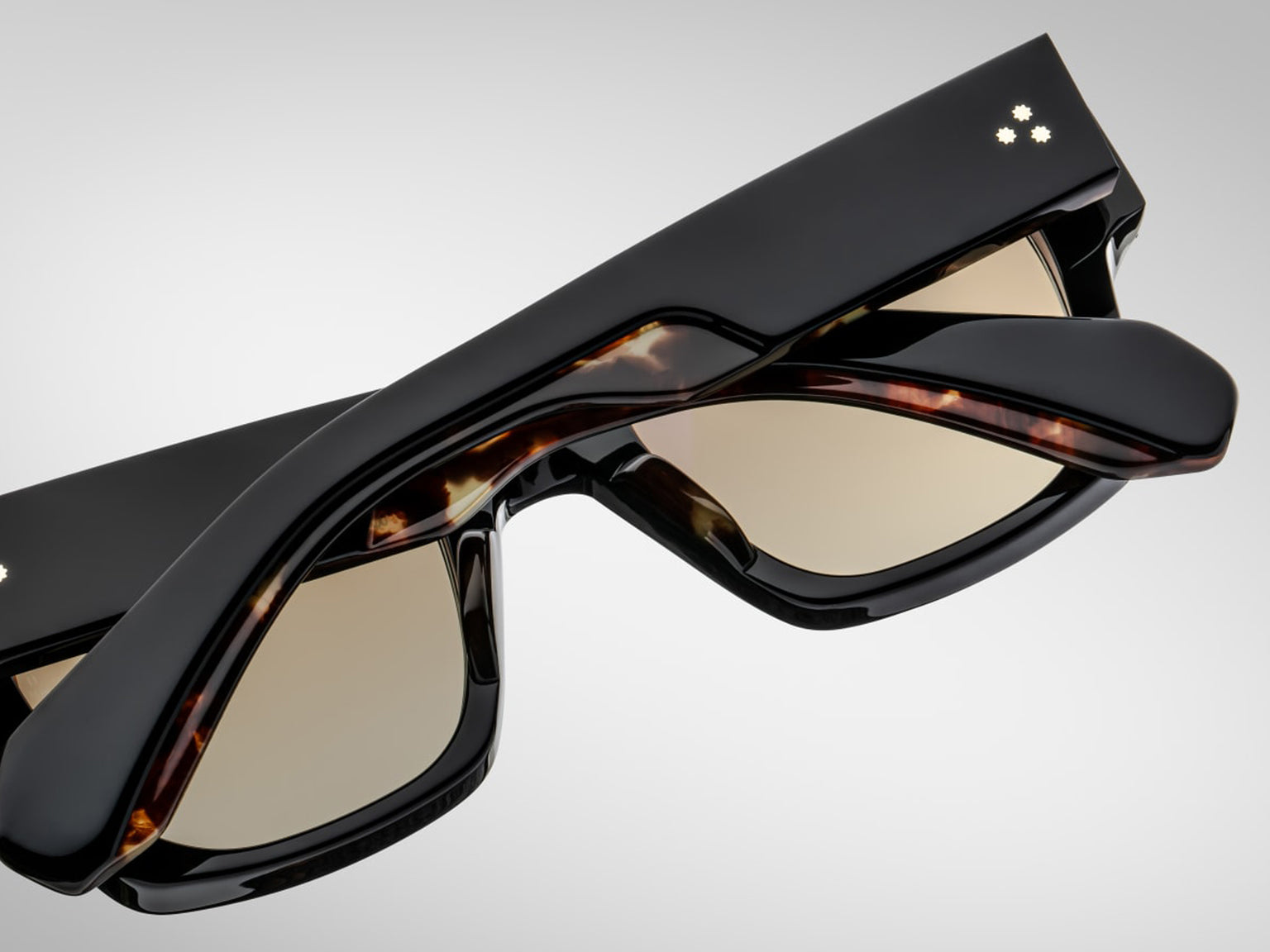 Jacques Marie Mage Enzo Sun (Noir 15)