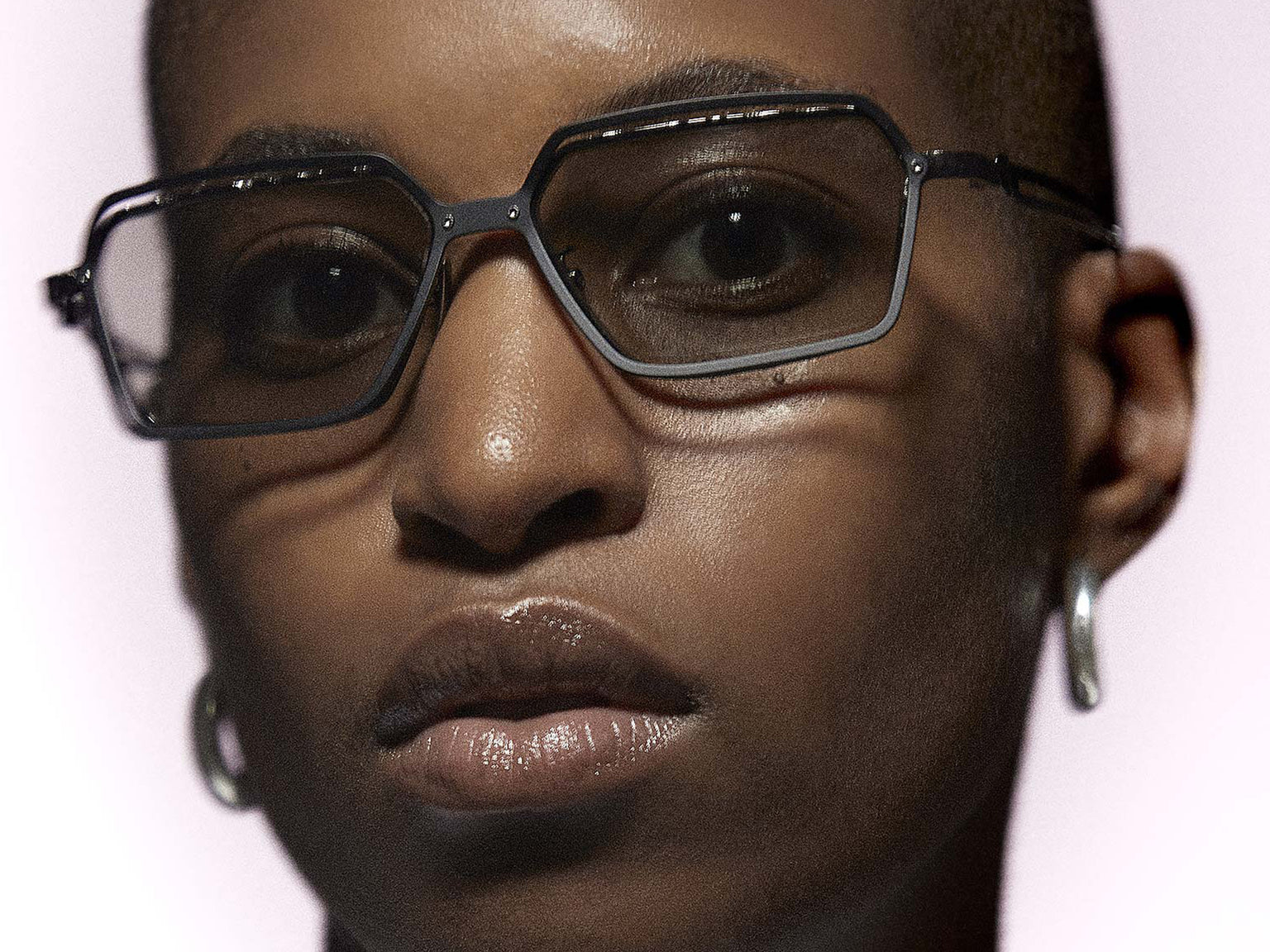 Kuboraum H15 Sun (Gun Metal)