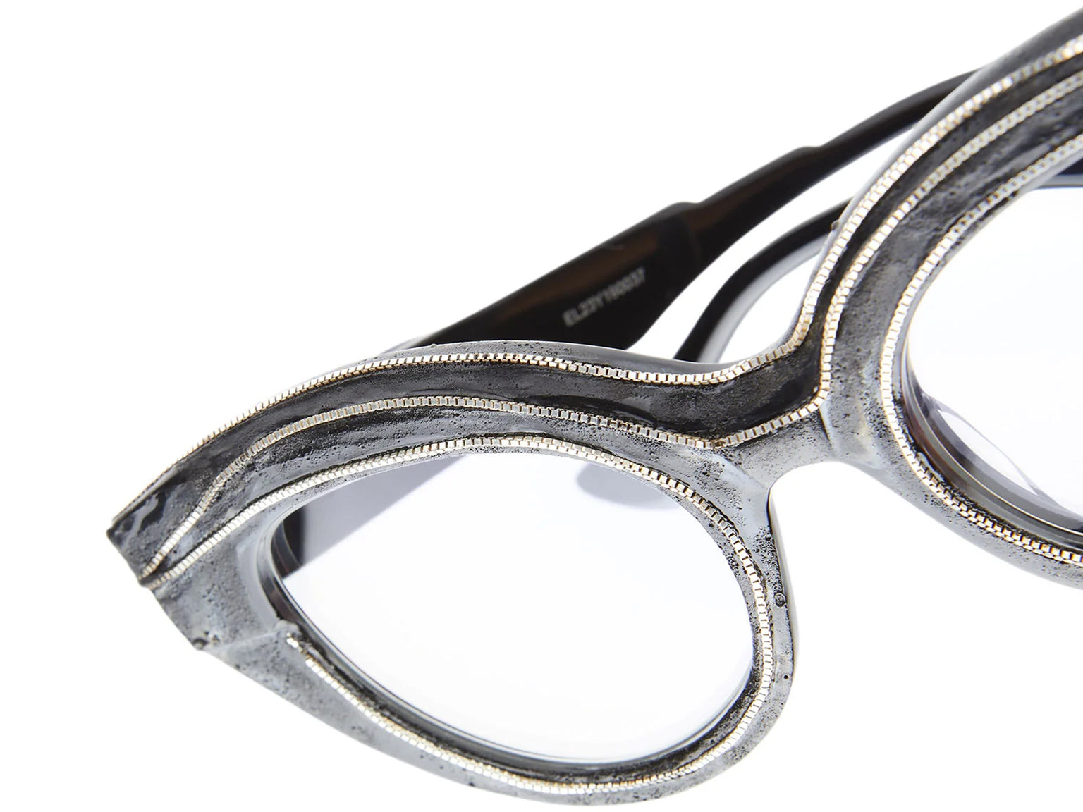 Kuboraum K35 (Black Shine/Silver Chain)