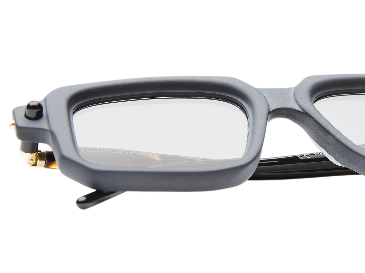 Kuboraum P23 Sun (Black Matt Havana)