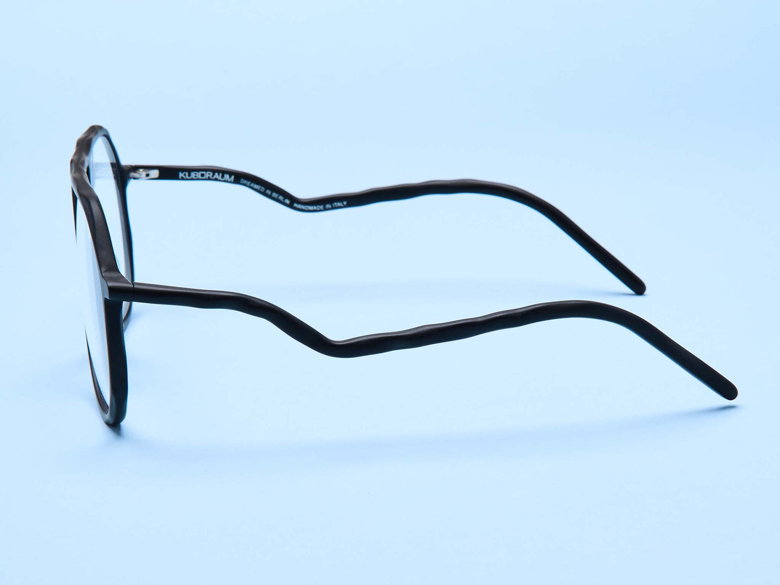Kuboraum L10 (Black Matt)