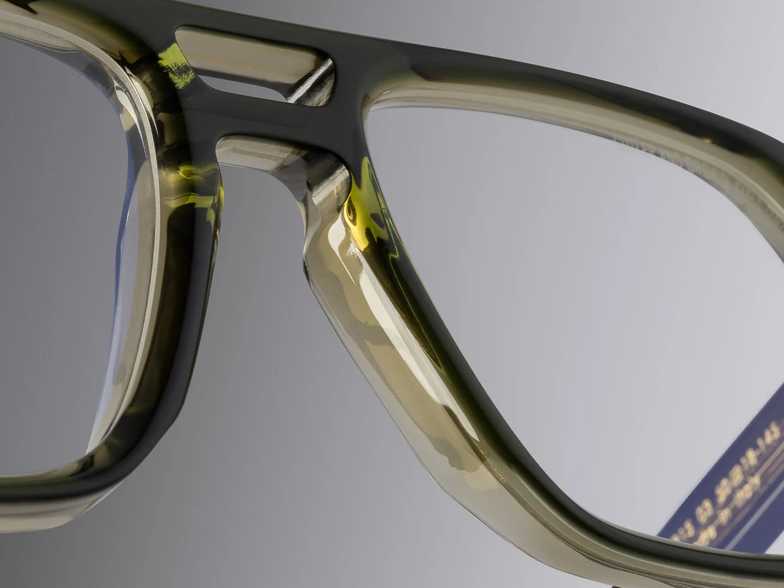 Cutler and Gross GR15 Aviator (Multi Olive)