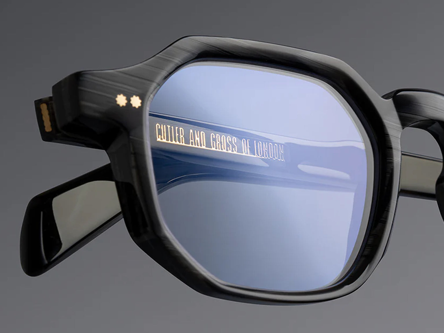 Cutler and Gross GR11 Round (Obsidian)