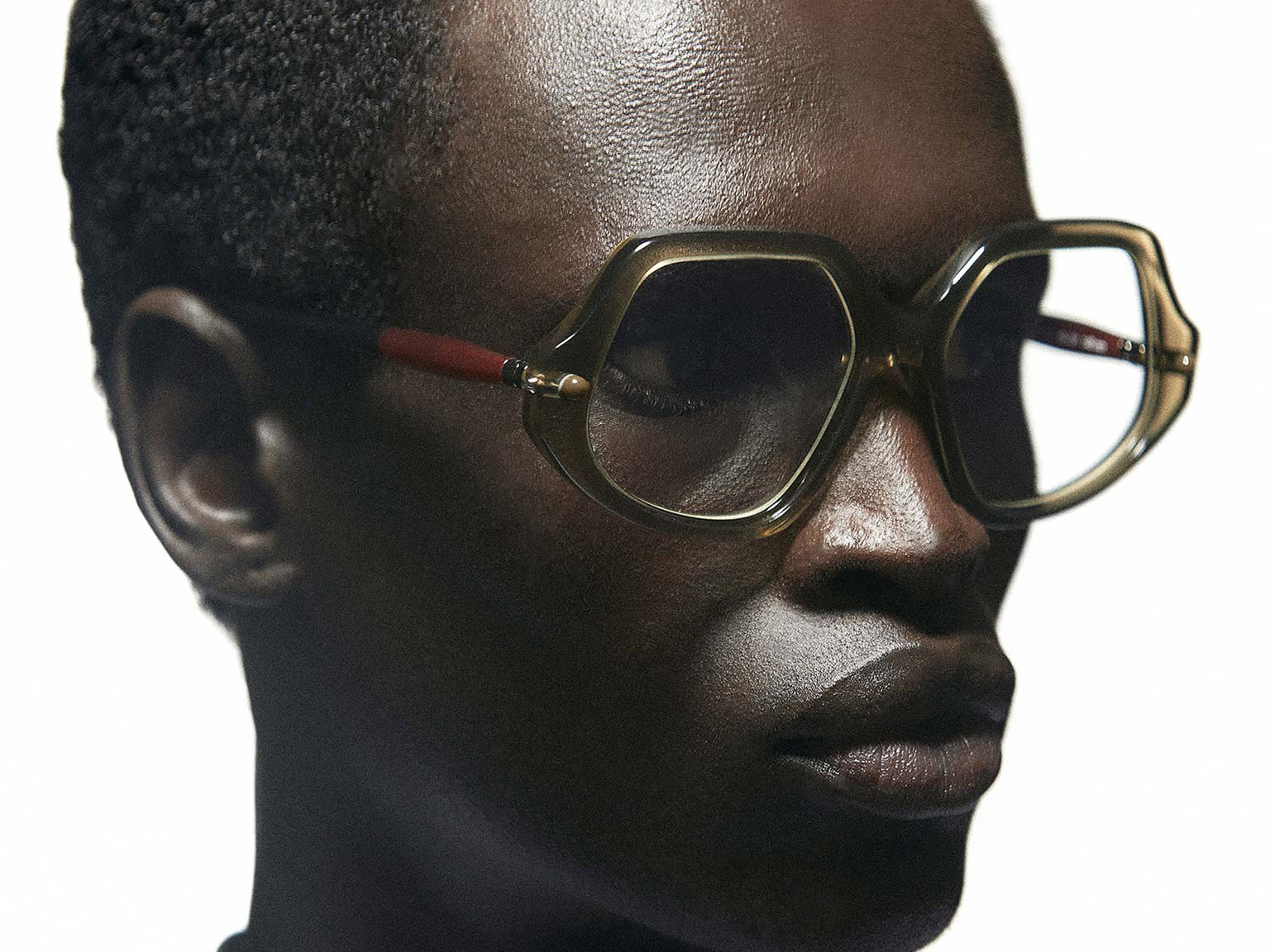 Kuboraum P20 (Transparent Olive)