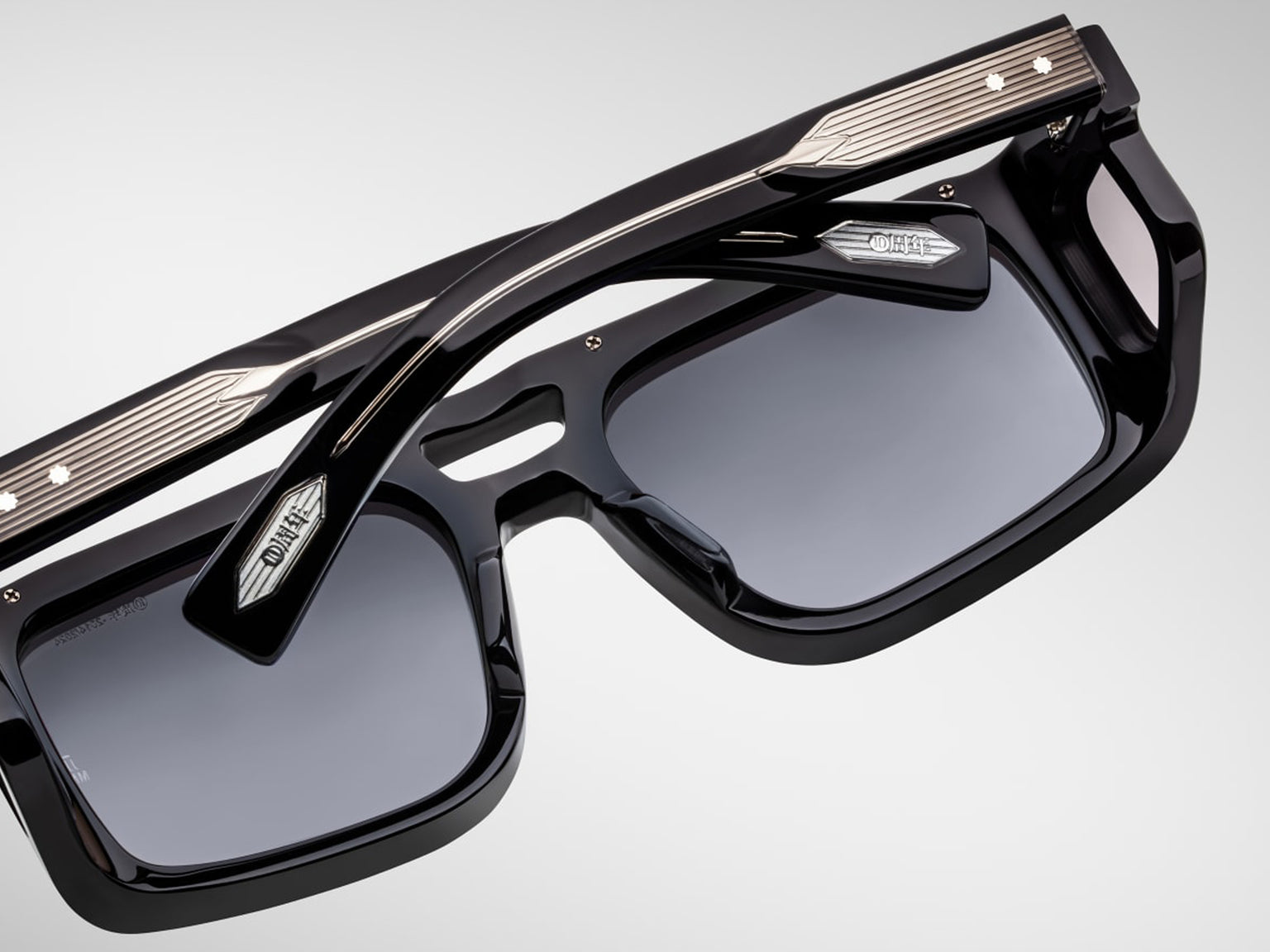 Jacques Marie Mage Windsor Sun (Decade)